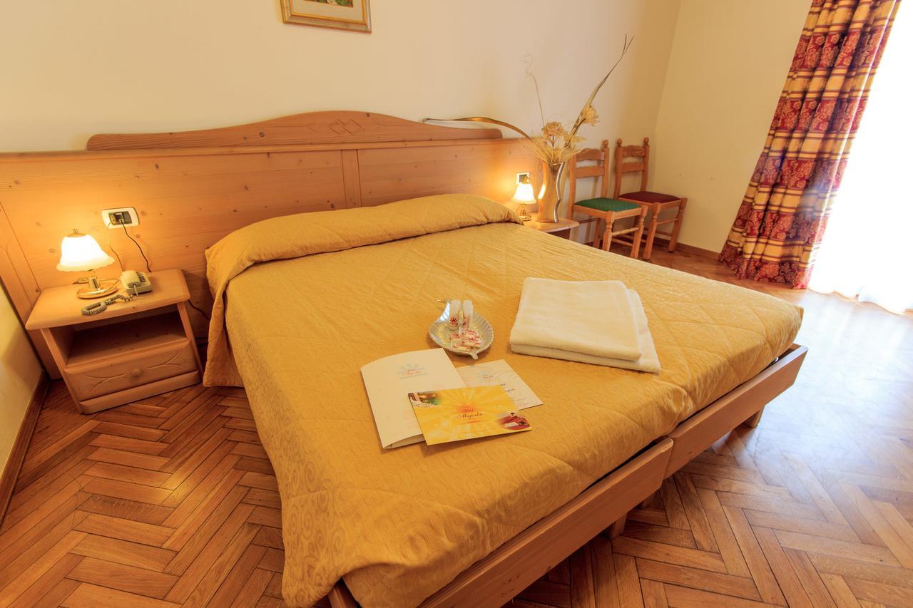 Hotel Majorka Андало Экстерьер фото