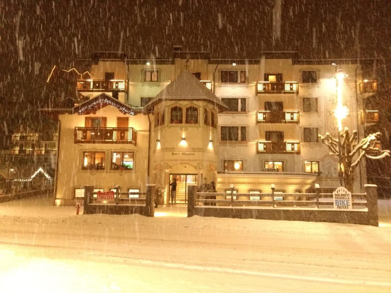 Hotel Majorka Андало Экстерьер фото